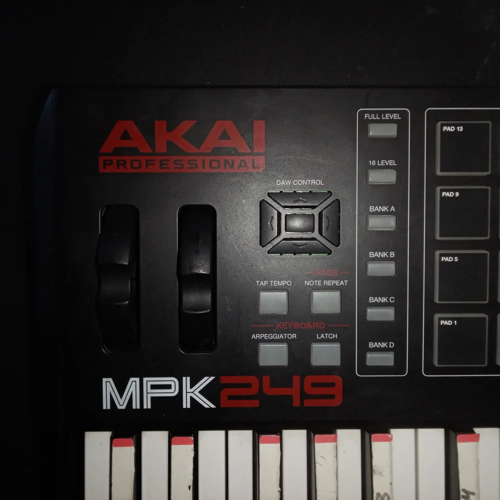 MPK249 MIDI Keyboard Controller - Black and White